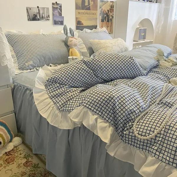 Bedding Sets Girl's Room Decoração de renda nórdica Salia de cama Salia de cor sólida Conjunto de quatro peças Cappa de lenço azul claro
