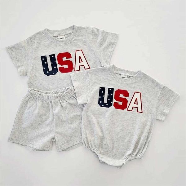 Bekleidungssets Ins 2023 Kleinkind Boys USA Print Star Stripe T-Shirt + Shorts Set Baby Girls Outfit Set kurzärmelige Tee Kids Kleidung Sportanzug H240425