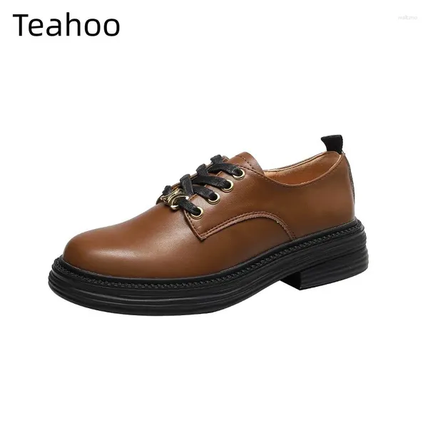 Sapatos casuais Mulheres Brogue Oxford Style para plataforma causal Sapato punk Botetas de moto de fundo grosso Botas