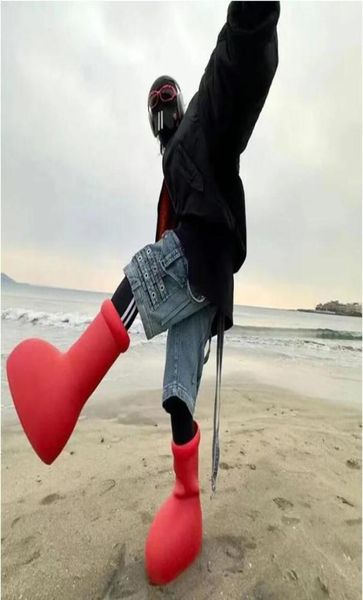 Новые сапоги дождя Большой красные дизайнер ботинок Astro Boy Men Men Women Shoes Fashion Rainboots Cartoon Boots в реальную жизнь резиновый коленок2508529