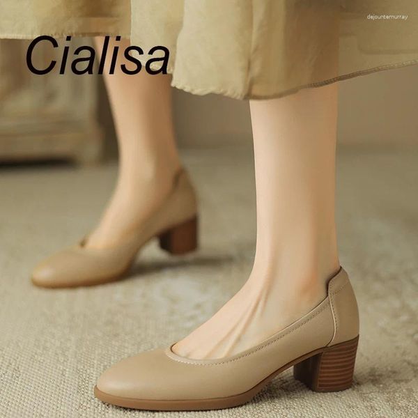 Scarpe eleganti cialisa round toe women 2024 pompe in pelle autentica autunno per lady quotidianamente tacchi a metà albero di calzature fatte a mano albicocche