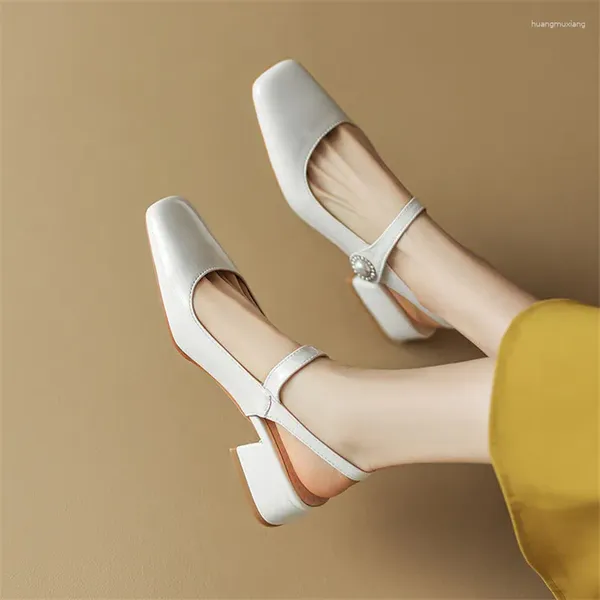 Повседневная обувь Pxelena зрелая жемчуга Женщины с низкими каблуками Sandals Square Dail Daily Comfort Lady 2024 Весенний летний офис дата плюс 34-43