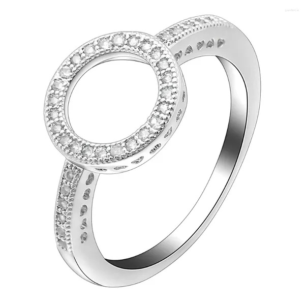 Mit Seitensteinen, die einfache Ringdesign erzeugt werden Weißgold Micro Pave Cubic Zirkon Hochzeitsfeier für Frauen Jubiläum