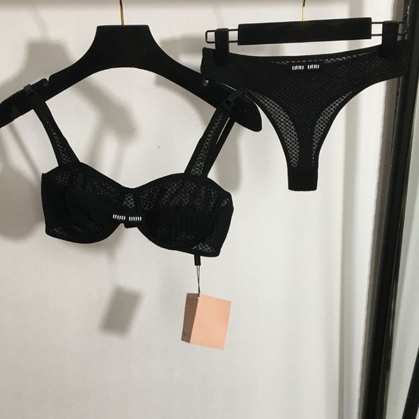 Marka Kadın Sütyen Kılavuzu Set Sexy Push Yukarı Çamaşırı Lüks Tasarımcı Kadın Lingerie Set Mektubu Beyaz Black Hollow yaz iç çamaşırı