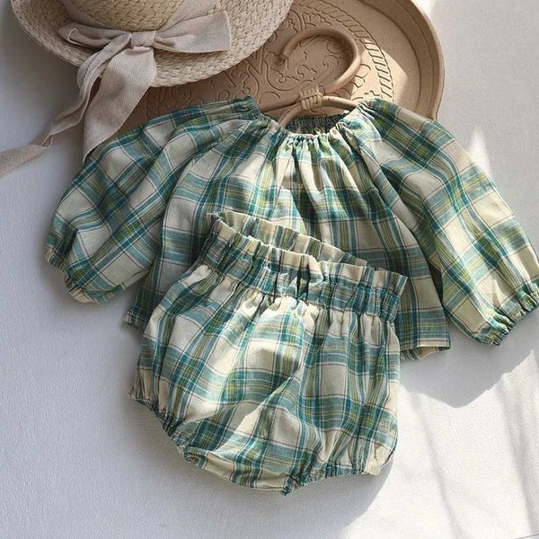 Set di abbigliamento abiti da bambina vestiti vintage per bambina set verde big big plaid toddler tuta H240425