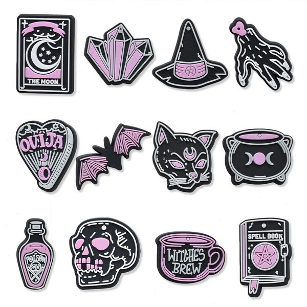 Halloween Tarot Animais de anime assustadores Charmos por atacado Memórias de infância Funny Gift Cartoon Charms Acessórios para sapatos PVC Decoração de fivela de borracha macia e mole