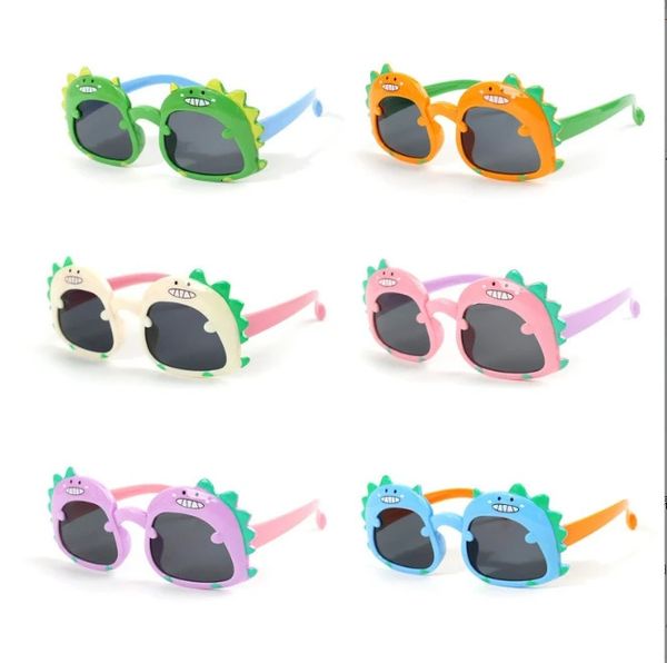 Bambini carini occhiali da sole Girl Boy Cartoon Dinosaur Glasses Protection Sole Protezione adorabile Fashion Glass Party Travel Versatile Eyewear 240419