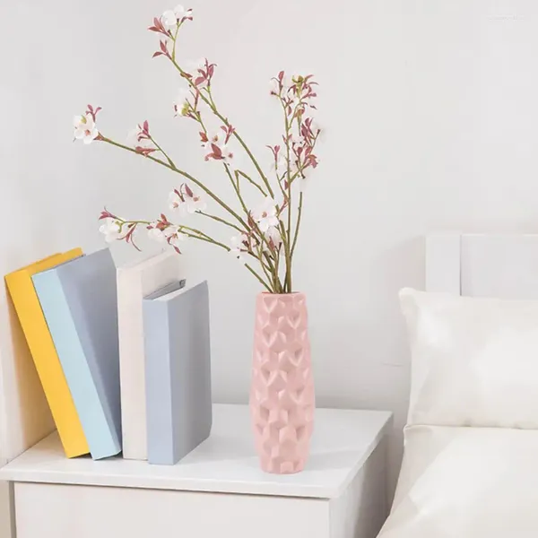 Vasos Design de vaso exclusivo Simplicidade de estilo nórdico moderno com textura borda lisa Um recipiente de flores deslumbrantes para desktop