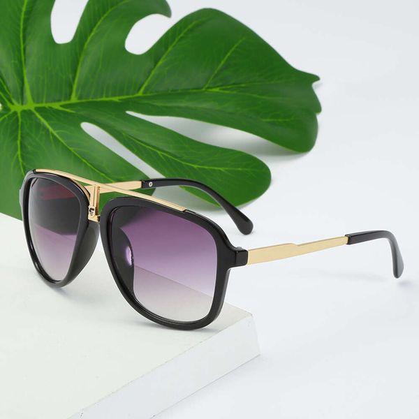 Designer occhiali da sole Serie di occhiali da marca alla moda Nuova ombre alla moda e occhiali da sole da sole da sole a prova di protezione a prova di protezione