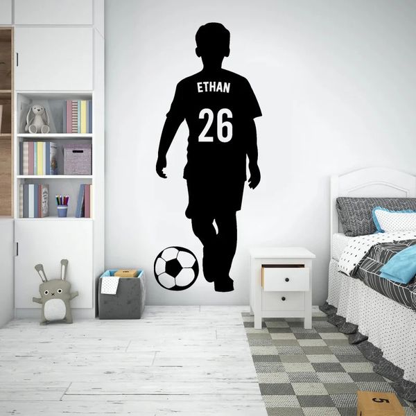 Custom Name Football Wall Sticker Athlet Jungen Zimmer Sportnummer Vinyl Aufkleber Personalisiertes Wandbild 240426