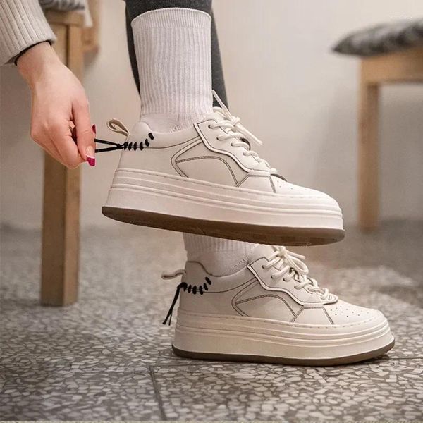 Scarpe casual Maden-spesso di spessore vintage per donne Brand Designer Sport Sneaker Femmina Skateboard atletico TOUND TOE
