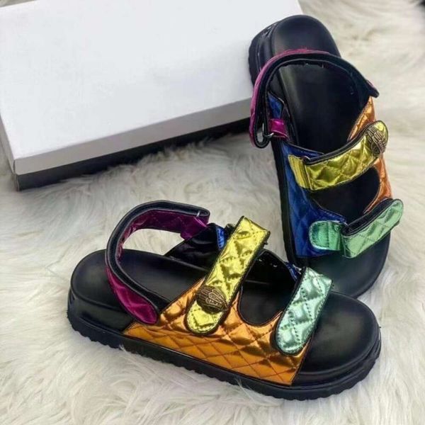 Donne Luxurys famoso designer sandals rotondo sandalo a testa donna grandi diaposili da spiaggia del fondo colorato