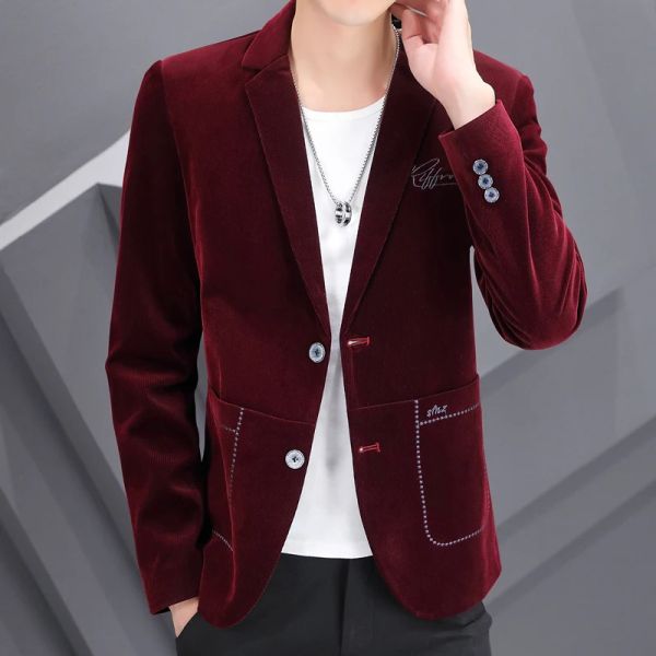 Giacche Nuovo Vino Red Men's Abito da uomo Corea Sliminazione sottile Bella piccola vestita di velluto a vellutoy Fashion Single Blazer solidi