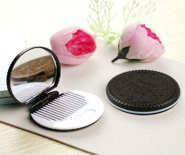 Specchio per trucco a forma di biscotto al cioccolato carino marrone scuro con 1 pettine per le donne specchio da tasca per utensili da tasca per le donne