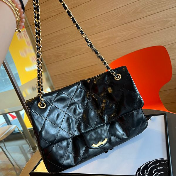 Bolsa de aeroporto vintage Black Gold Chain Letter Designer Bag Bolsa de Cowhide Hardware de Camaqueira CC Bolsa de luxo de fivela Matelasse Chain Boly Bag Sopa de compras de 32cm