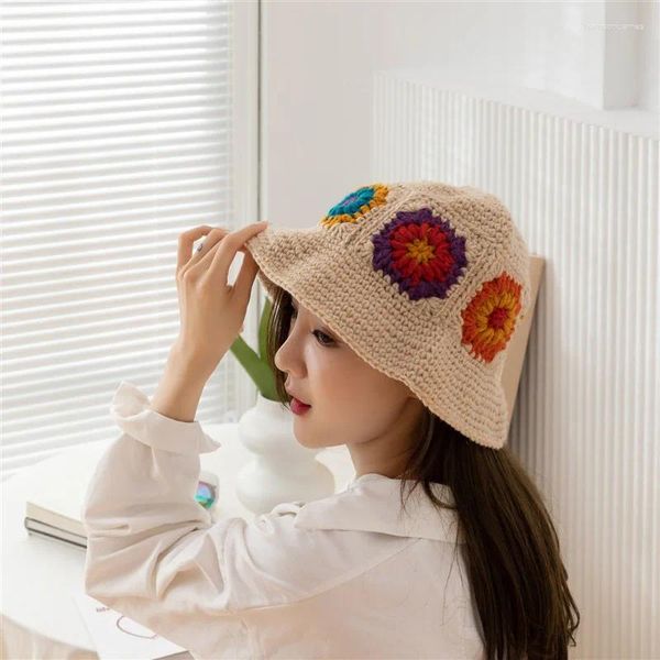 Beretti Fashion Women Flower Hollow Fisherman Hat Hat Hat Crochet Color Matching Basin Basin Spring and Summer Clery Sun Sun