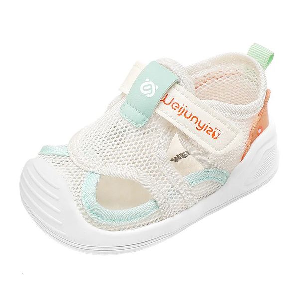 Baby tênis meninas meninos meninos leves de malha respirável First Walkers Sapatos infantis sandálias NONSLIP 13 Ano 240425