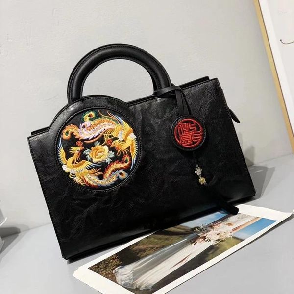 Aufbewahrungstaschen Retro Leder Zwei Phonixes Muster Handtasche Ethnische Cowhine bestickt modische Temperament Chinesische Weibchen -Tasche