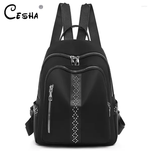 Backpack Style Luxury Designer Mulheres Viagem Moda Rivet Design Girls School Backapck de alta qualidade Durável Saco de tecido