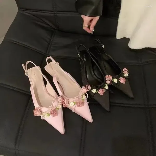 Повседневная обувь сладкая женщина высокие каблуки складывает цветок низкой каблуки 2024 мода Элегантная заостренная тонкая женская девушка насосы