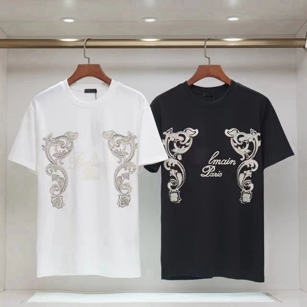 Yaz Erkek Tasarımcı Tişört Kadın Gömlek Moda Tees Marka Tesli Tluxury Street Drawsuit Polo Leisure Tshirt Erkekler Siysi Tasarımcılar Kıyafet Şortları Polos 033