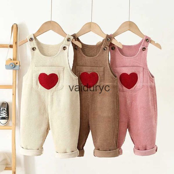 ROMPERS 1-4Y Frühlings Kinder Baby Kleidung Herz Stickerei Baby Jungen Mädchen Labbehose Solid Overalls Cord Casual Hosspender Outwear H240429