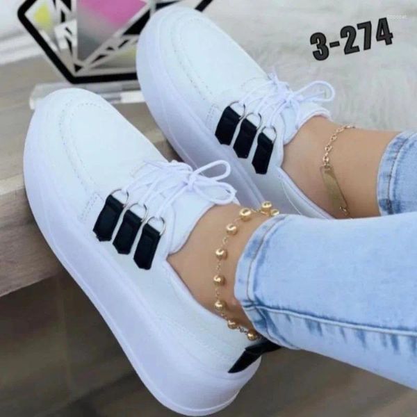 Scarpe casual piattaforma allacciata per i mocassini vulcanizzati in moda elegante sneaker da designer di tacchi alti rossi per donne appartamenti per donne