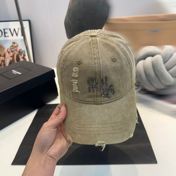 Luxo Designer Hat chapéu de beisebol bordado Capro casual Casual Cente