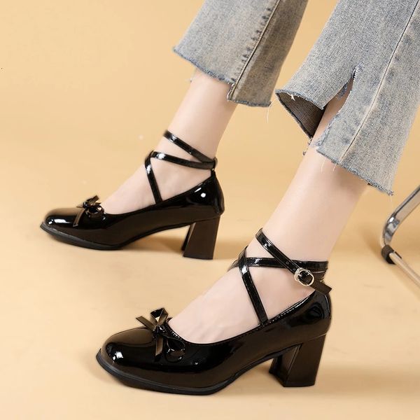 Black Mary Jane Women Pompe Spessi tacchi alti scarpe femminile Lolita Square Shoes Shoe Fashion Fashion Party Scarpe da donna 240423