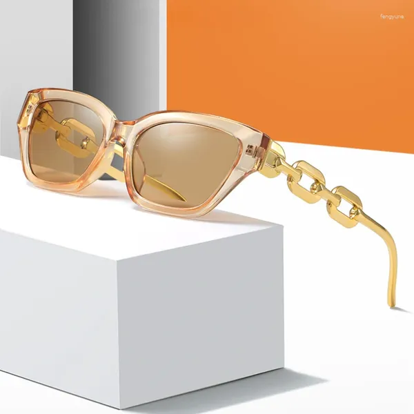 Sonnenbrille kleine Metallkette dicker Rahmen Retro Cat Eye Elegante Brille Trend Stempelprozess Mode Tudor Gold