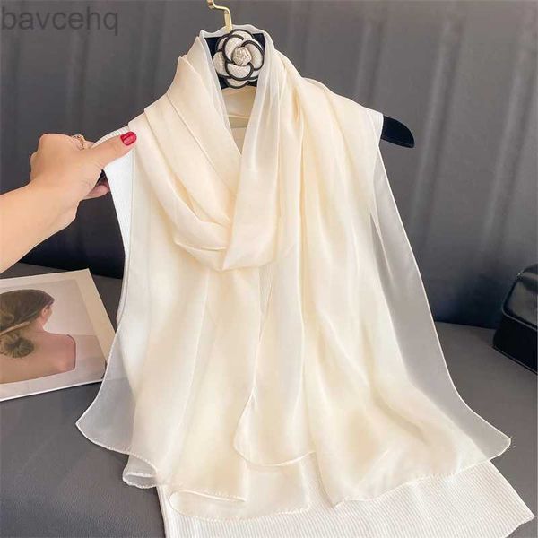 Scialcini 2023 Nuova Fashion Summer Women Soild Color Beach Scarf Silk Shawls Headband Female Head Bash Avvolgisce la protezione solare Hijab Wholesale D240426