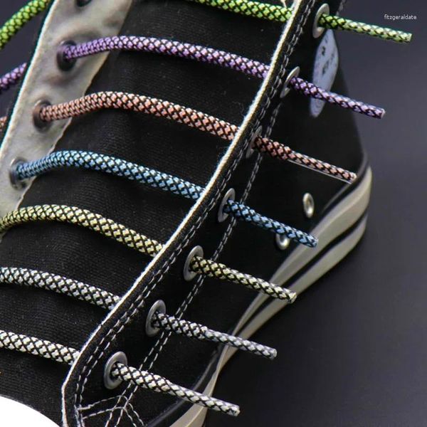 Partes de sapato 7 cores Acessórios luminosos 4,5 mm Night Glow cordas Luz de renda de feixe de neon no cordão de botas de tênis personalizado escuro