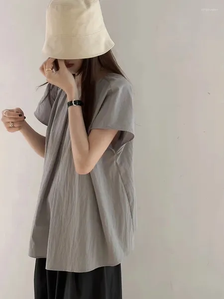 Женские футболки Серый серый с коротким рукава