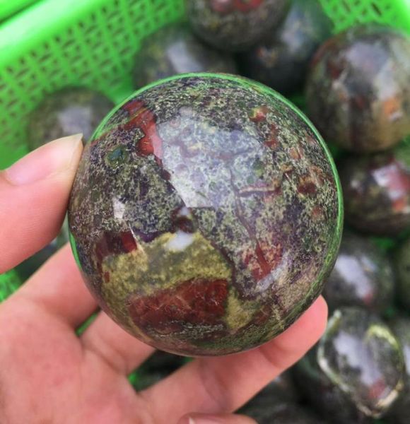 Drago naturale Blood Jasper Gemstone Sfera Guarigione di guarigione Cristallina in cristallo Pietre minerali a sfera per la decorazione della casa2710611