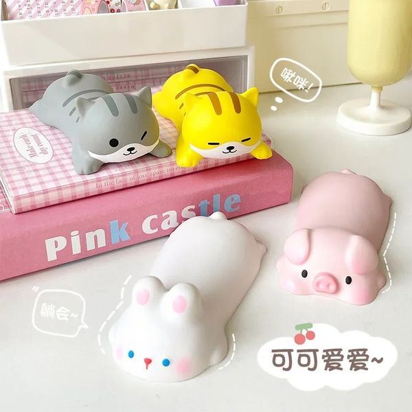 2024 Fare ped bilgisayar dizüstü bilgisayar kolu için yeni sevimli bilek dinlenme desteği masa için ergonomik kawaii yavaş yükselen squishy oyuncaklar2. Kawaii kol dinlenmesi için