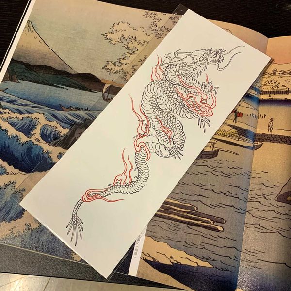 Trasferimento tatuaggio impermeabile Adesivo da tatuaggio temporaneo a doppio colore Dragon Dragon Gamba Bodta impermeabile BODY ART FACKE DONNE DONNE DONNE BIG DISSUNZA 240427