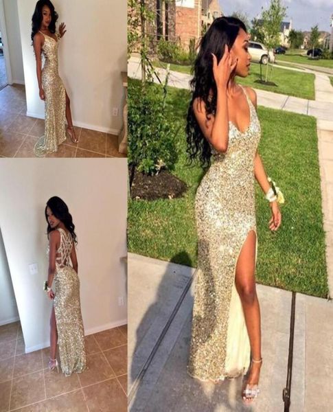 Sparkle Gold Pailletten Arabisch High Slit Prom Kleider Party gegen Halsscheide Rückenfreier Plus Größe billiger afrikanischer Graduiertenkleider Vorging Weang3028980