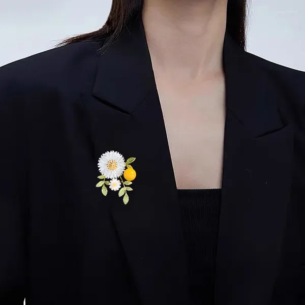 Spille eleganti conchiglie daisy spilla per donne personalità bellissimo abbigliamento floreale accessori per maglionali per matrici gioielli per banchetti