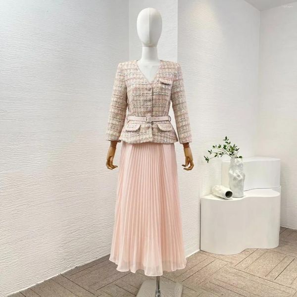 Arbeitskleider 2024 Spring Luxury Pink Pailletten Abnehmbares Gürtel v Hals Office Lady Jacke Flecken Rock Set für Frauen weiblich
