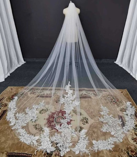 Jóias de cabelo de casamento Novo chegada de véu de casamento de renda longa com lantejoulas bling uma camada 3 metros de comprimento Catedral Bridal Véils com pente de noiva