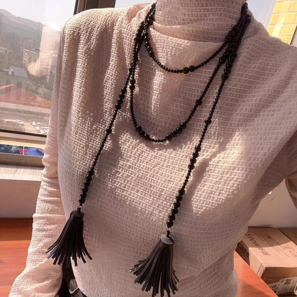 Correntes Tamanho retrô Black Pearl Long Fringe Colar Fringe Personalidade Feminino Acessórios para Influenciadores de Chave de Camisel de camada multi-camada