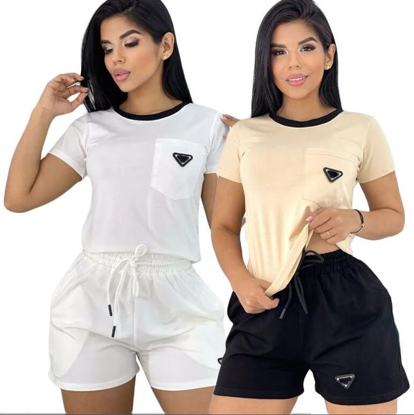 Tute da donna Triangle Design a 2 pezzi Set Women Fashion Letter Stampa a maniche corte Top e pantaloncini Shorts Set Biker Biker Short per donna