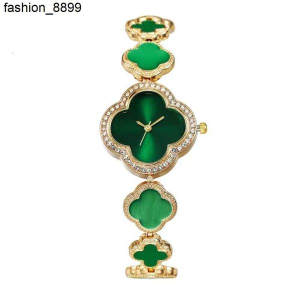 Модная бренда бриллиантовые лепестки модная элегантность простая досуга кварцевые часы для женских браслетных часов дизайнер модные роскошные женщины Womenwatc 6141