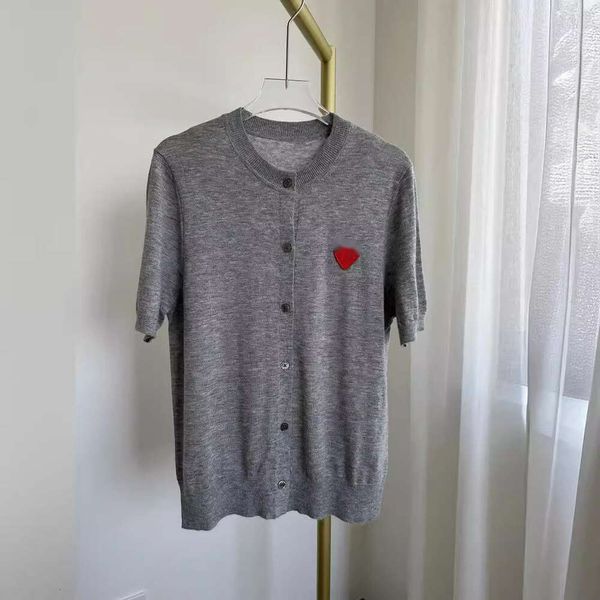 T-Shirt Oyun Kadın Tasarımcı En Kalite Lüks Moda T-Shirt Yeni Gevşek ve Konforlu Çift Aşk Sweater Yün Palto Tarzı Erkek Kadınlar Örme hırka