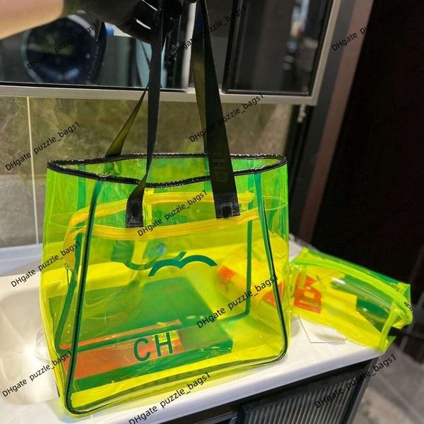 Designer Bolsa de praia Bola de ombro único feminino novo couro de luxo de luxo.