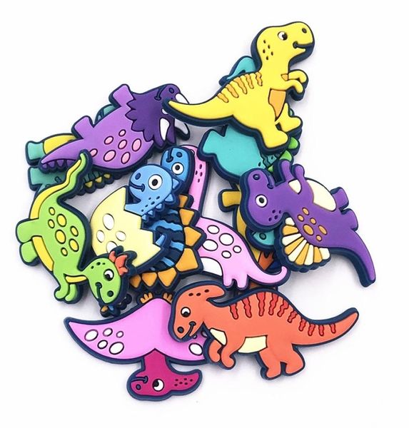 50pcs mix inteiro desenho animado animal dinossauro PVC Craft lateral para garotos meninos jóias Sapatos de joalheria Charms