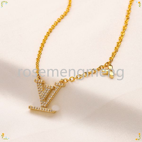 Nie verblassen gold silberplattierte Luxusmarke Designer -Anhänger Halsketten Edelstahl Buchstaben Halsketten Halskette Ketten Kettenschmuckzubehör keine Kiste