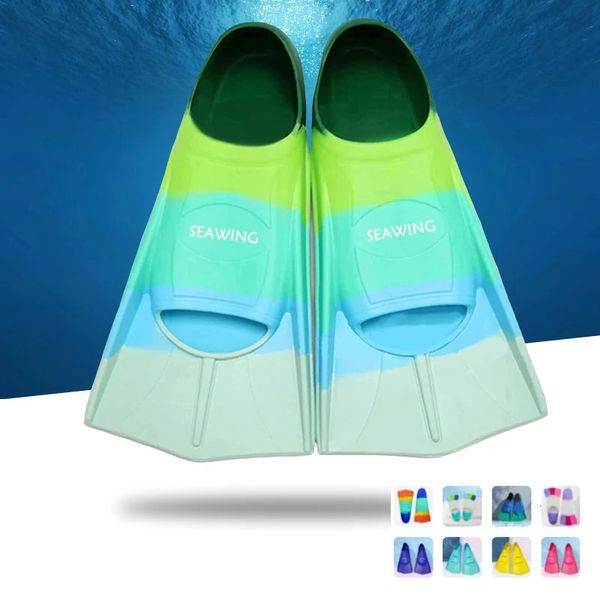 18 cores Profissional Snorkeling Diving Swimming Fins Paddle Silicone Children Homen Mulheres Flippers Scuba Equipment for Kids 240416