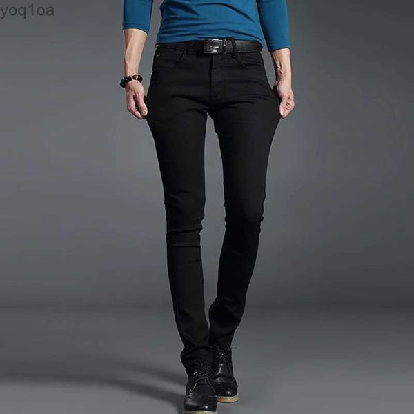 Jeans maschi di jeans magri blu grigio nero di alta qualità per jeans in denim in forma primavera e estate per uomo per maschile in cotone jeansl2404
