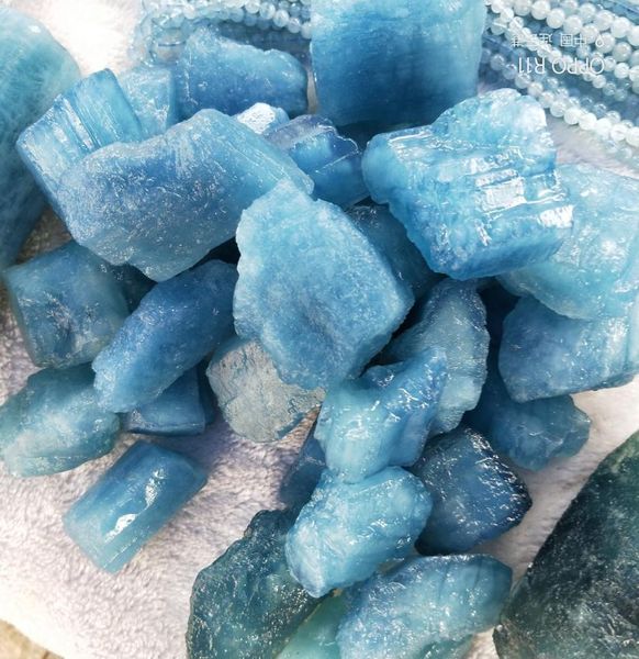 Presente aquamarina natural Rough Raw Stone Crystal Ore Quartz Gem Rock Rock Pedras de cura e minerais para jóias Making8041780